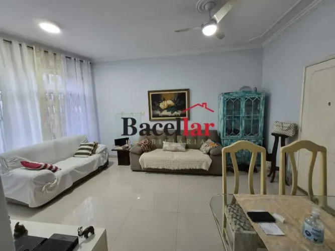 Apartamento : / Residencial / Tijuca