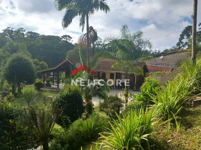 Chácara em Estrada Sem Nome Travessa Estrada Laranjeiras - Palmeiras - Juquitiba/SP
