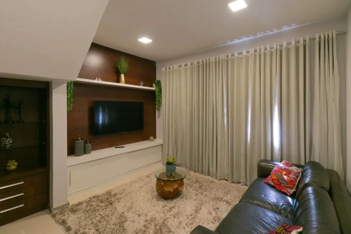 Casa à Venda - Floramar, 3 Quartos, 350 m2