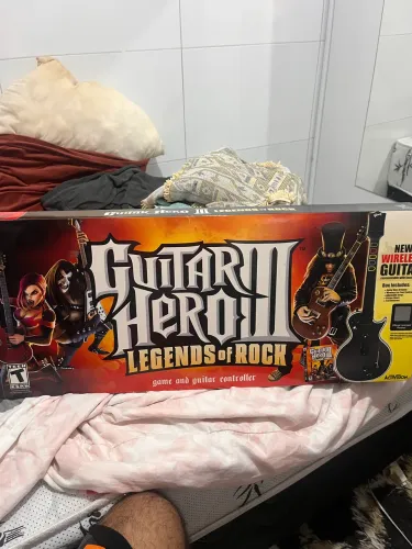 Guitarra guitar hero 3 bundle +jogo de ps3