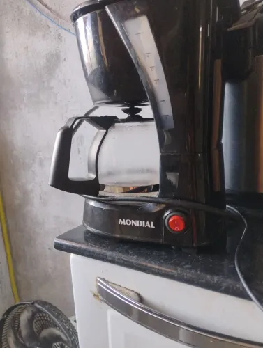 Vendo cafeteira modial