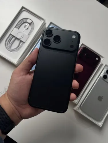 IPHONE 18 PRO de 256gb - Preto