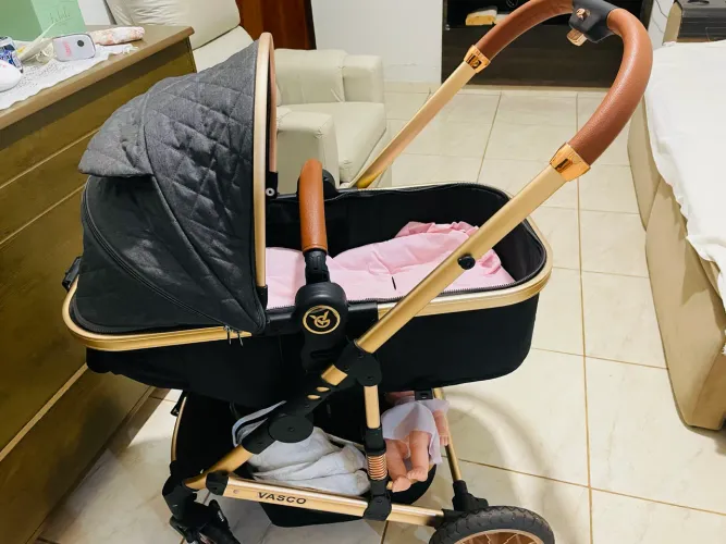 Carrinho de Bebê Vasco Premium 3 em 1 - Excelente Estado