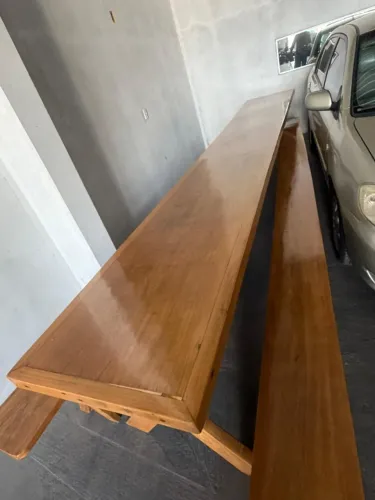 Mesa de PIQUIÁ prancha única, medindo 5,20m 