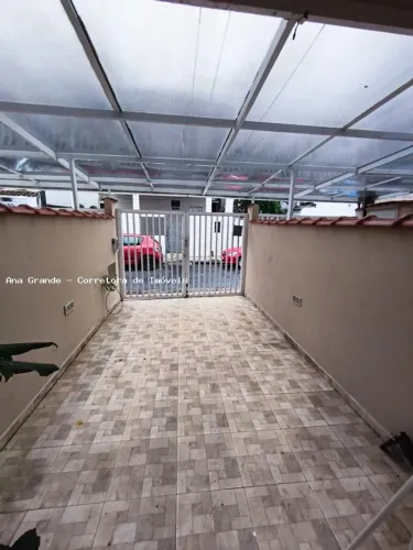 Casa Sobreposta para Locação em Santos, Areia Branca, 3 dormitórios, 1 suíte, 1 banheiro,