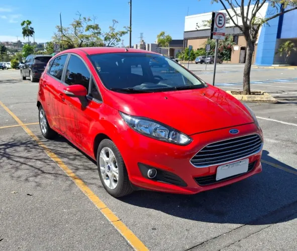 Ford Fiesta SEL 1.6 16V Flex Mec. 5P 2017