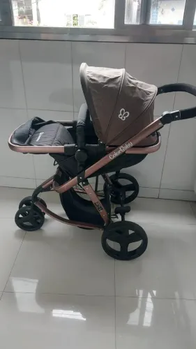 Carrinho de Bebe mais top de todos Color Baby