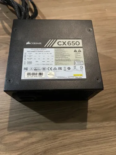 Fonte Corsair CX650 650W 80 Plus Bronze