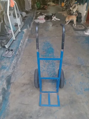 CARRINHO PRA TRANSPORTE DE PESO ATÉ 150 KG.