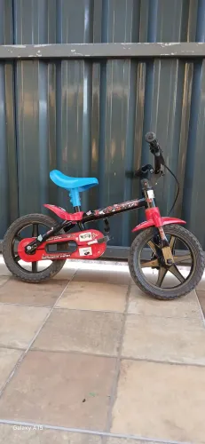 Bicicleta infantil Aro 12 Menino