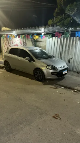Fiat Punto Attractive 1.4 Fire Flex 8V 5P 2015