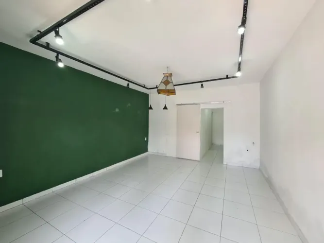 Prédio para alugar, 43 m² por R$ 1.500,00/mês - Tirol - Natal/RN