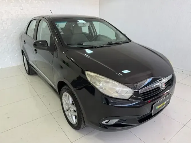 Fiat Grand Siena Essence Dual. 1.6 Flex 16V 2014