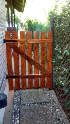 Portão porteira para corredor