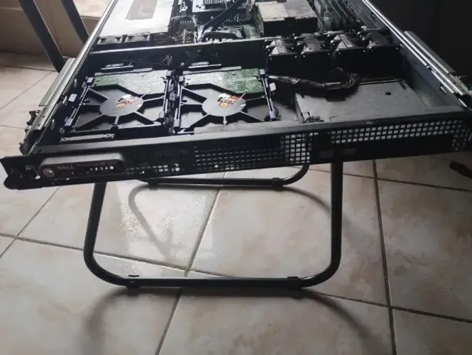 funcionando: servidor de rack dell poweredge sc1435, dois hds 500, 06 gb ram
