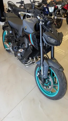 Yamaha MT-09 Tracer 900 GT 2024