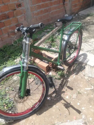 Vendo bicicleta 700 reais