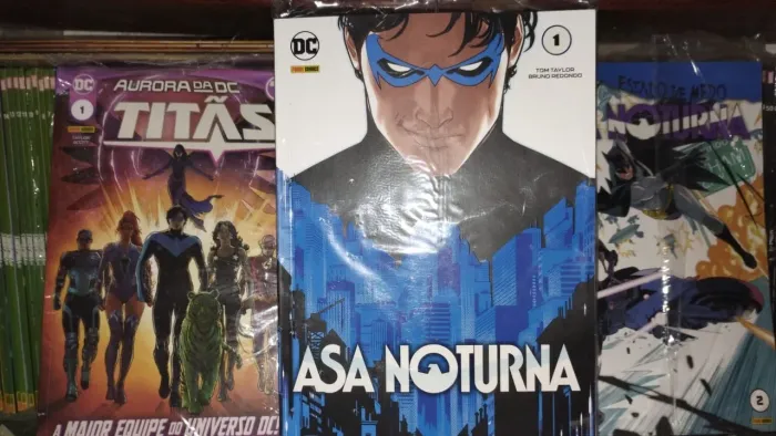 Asa noturna hq 1 e 2 é Titãs 2025