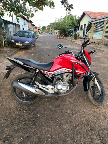 Moto Titan 160