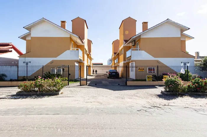 Casa em Condomínio 2 quartos para aluguel Pelotas
