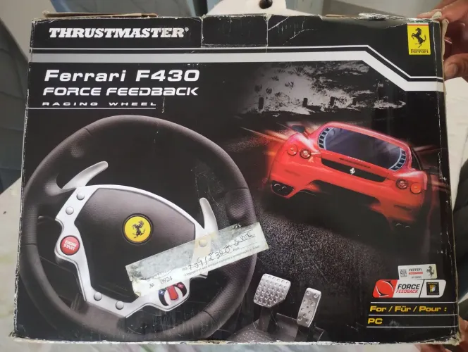 Volante simulador Ferrari