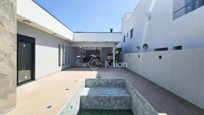 Casa à venda no Condomínio Portal dos Bandeirantes Salto em Salto/SP