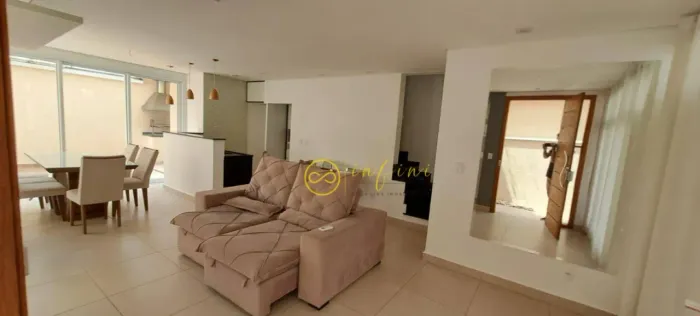 Casa de Condomínio com 3 Quartos para alugar, 126 m² por R$ 5.700/mês - Condomínio Residen