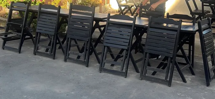 CONJUNTO MESAS E CADEIRAS BAR,BOTECO,RESTAURANTE?