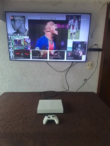 XBOX ONE S ALL DIGITAL 1TERA FUNCIONANDO PERFEITAMENTE ACEITO CARTÃO DE CRÉDITO