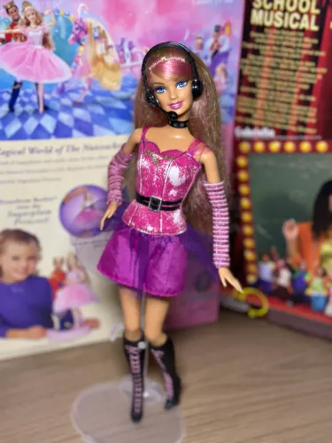 Boneca Barbie Quero Ser Rockstar
