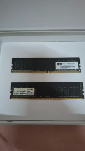 Duas memórias 4GB ddr4
