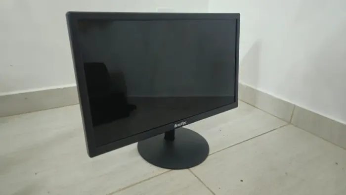 Monitor De Led 20 Brazilpc Com Hdmi/vga/vesa Preto 75hz