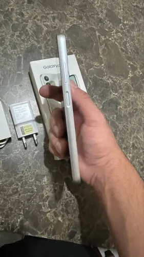 ? Samsung Galaxy A05s Semi Novo