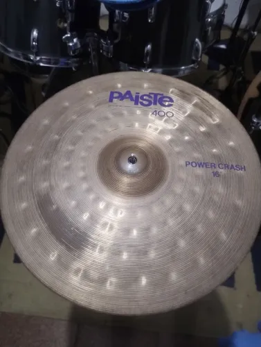 Prato Paiste Power Crash 16"