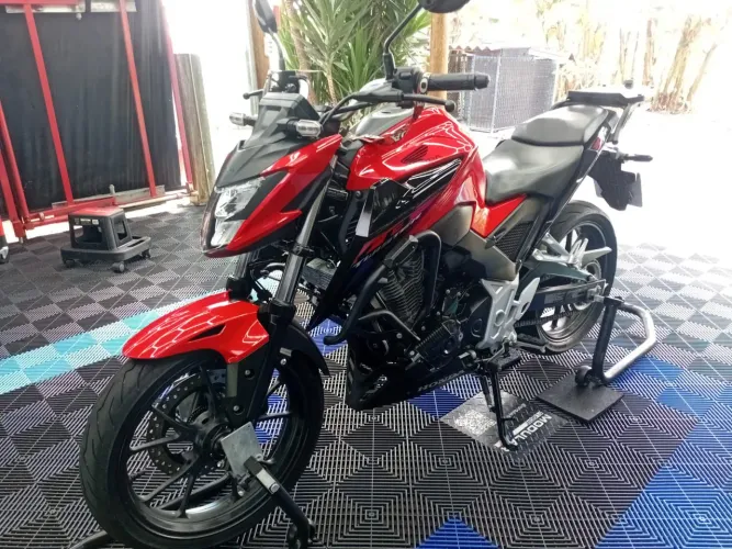 CB300f TWISTER FLEX