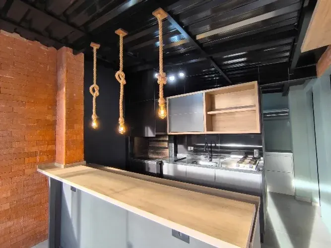 Linda Cobertura duplex no Centro de São José dos Pinhais (semimobiliado)