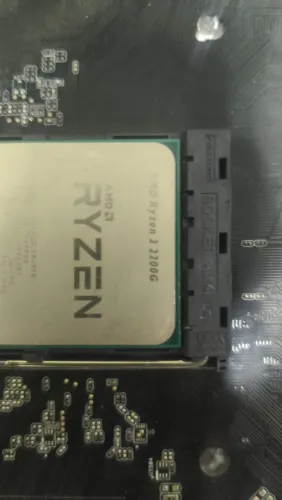 Kitty Ryzen + placa mae