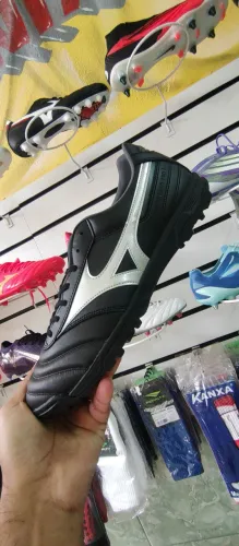 CHUTEIRA SOCIETY MIZUNO PRO