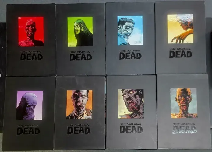 The Walking Dead Omnibus Coleção Completa (Vol. 1-8) Capa Dura