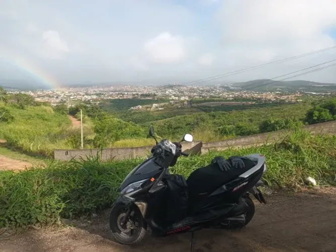 Moto Honda Elite com Baixa Quilometragem e Pago Ipva 2026