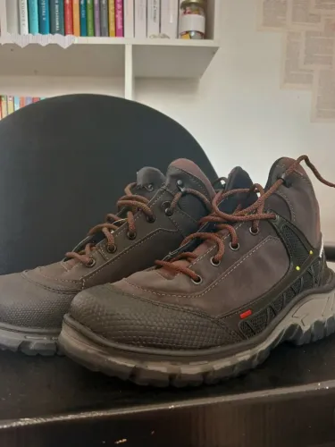 Vendo bota masculina tam: 40