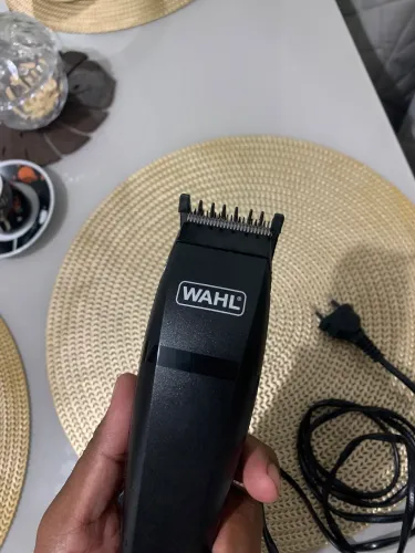 máquina de corta cabelo