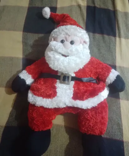 Papai Noel pelúcia grande.