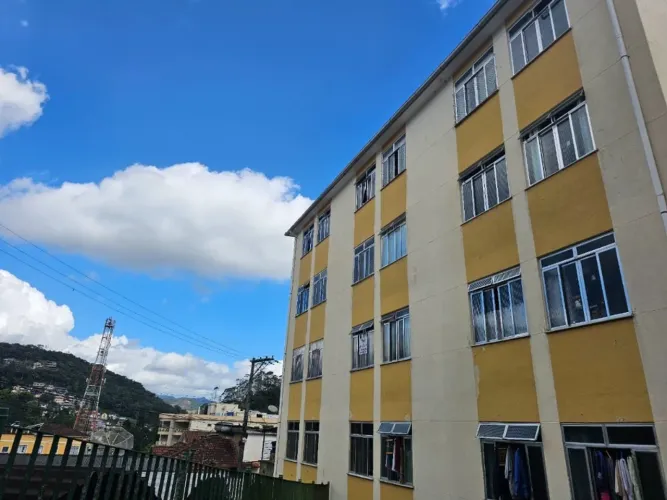 Apartamento para locação na Mosela, Petrópolis RJ.