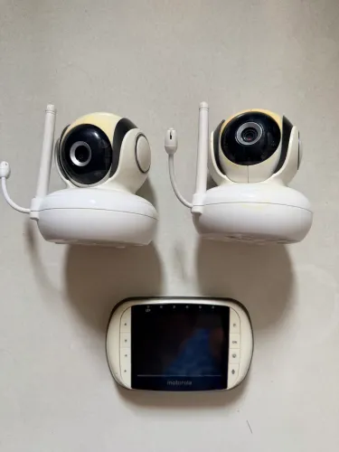 Babá Eletrônica Monitor de vídeo Motorola MBP36S-2 com 2 câmeras 