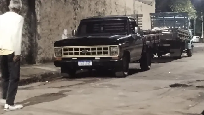Ford F-1000 Super Diesel / Super Diesel Turbo 1990