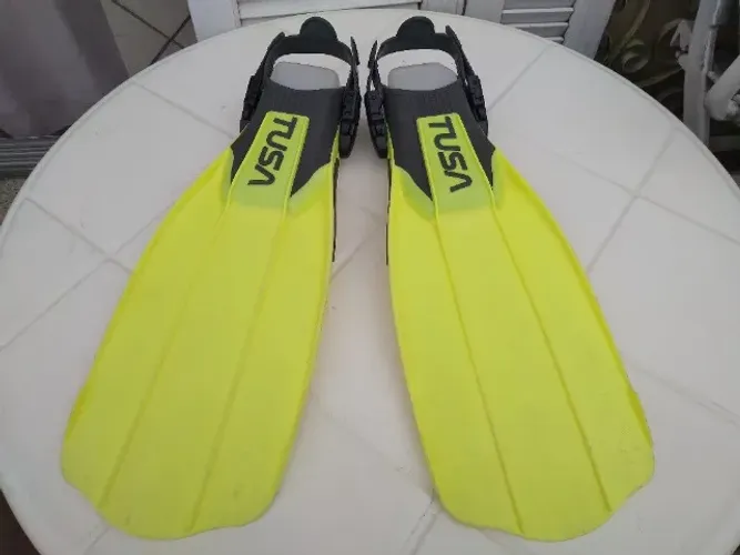 Nadadeira Tusa Liberator Tamanho Regular (38/41) Ler Anúncio