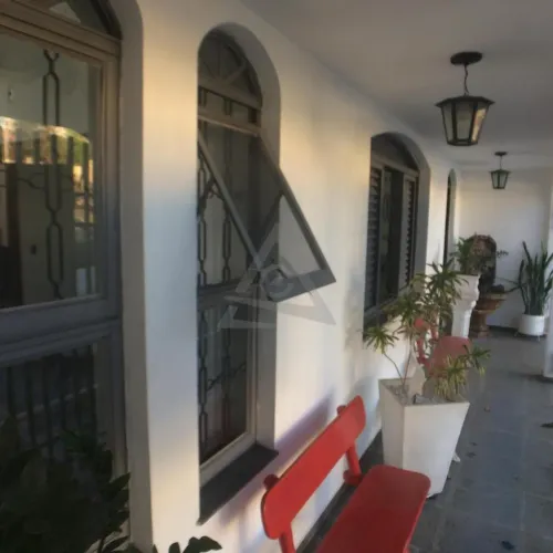 Casa à venda em Campinas, Jardim Conceição, com 6 quartos, com 124.6 m²