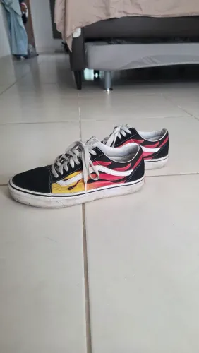 Tênis vans fire fogo