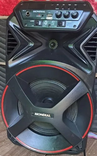 Vendo esse caixa de som mondial